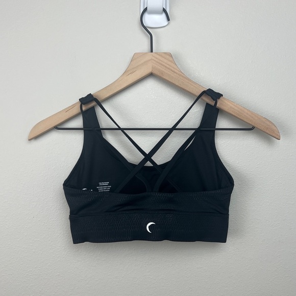 Zyia Active Black Venom Light N Tight Strappy Bra - Picture 3 of 5